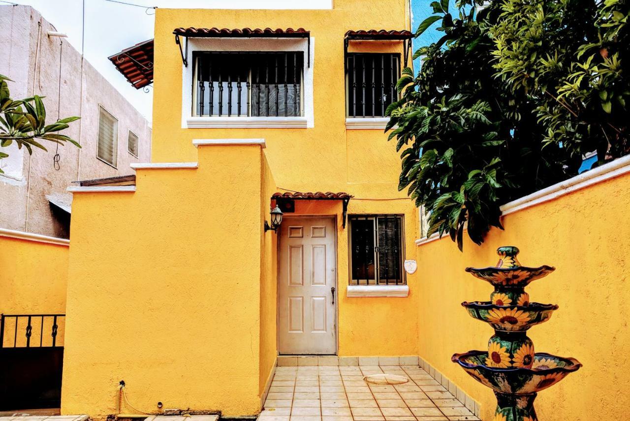 Casa De Lolis Villa Cancun Bagian luar foto